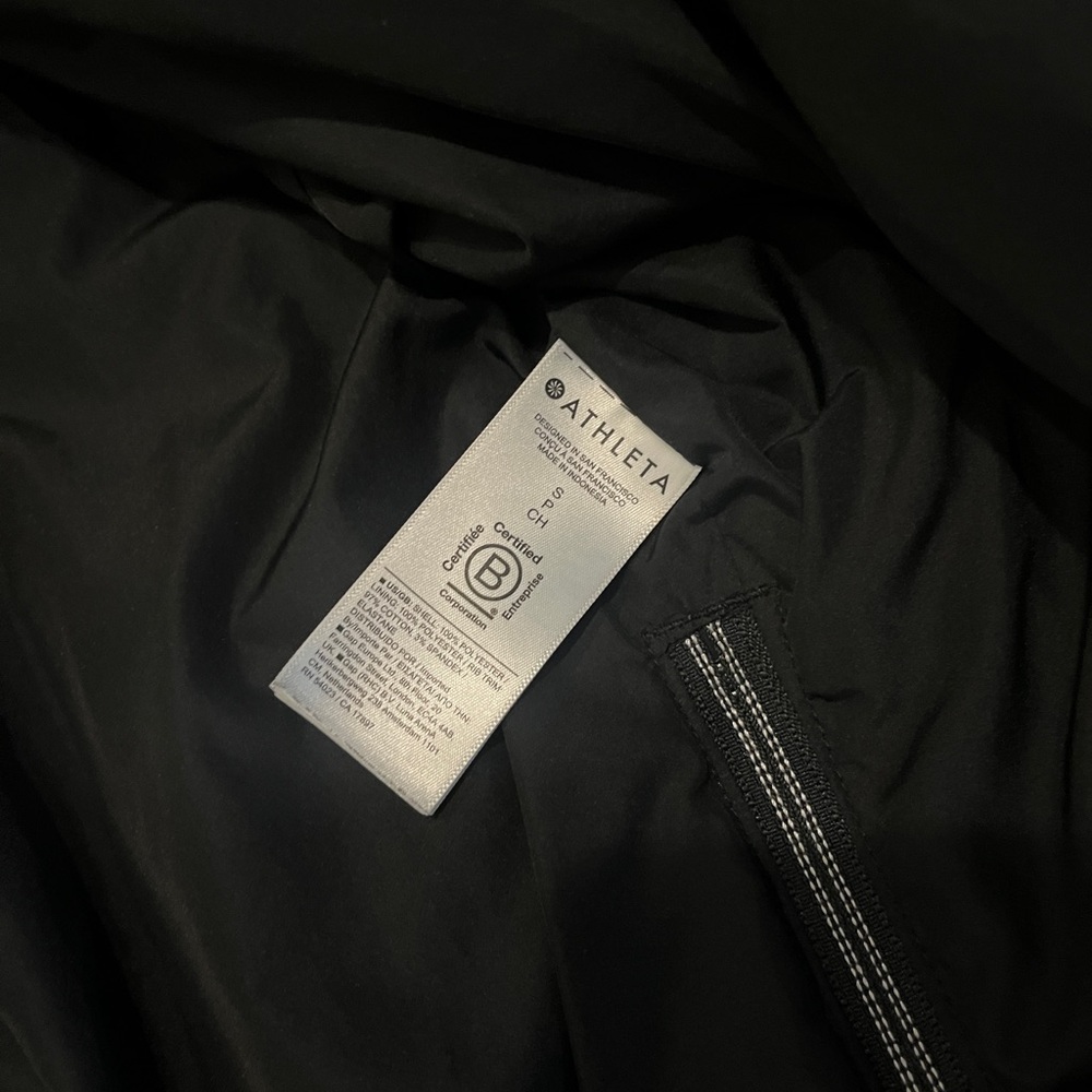 Athleta Jetset Bomber, Small, Black - Picture 9 of 11